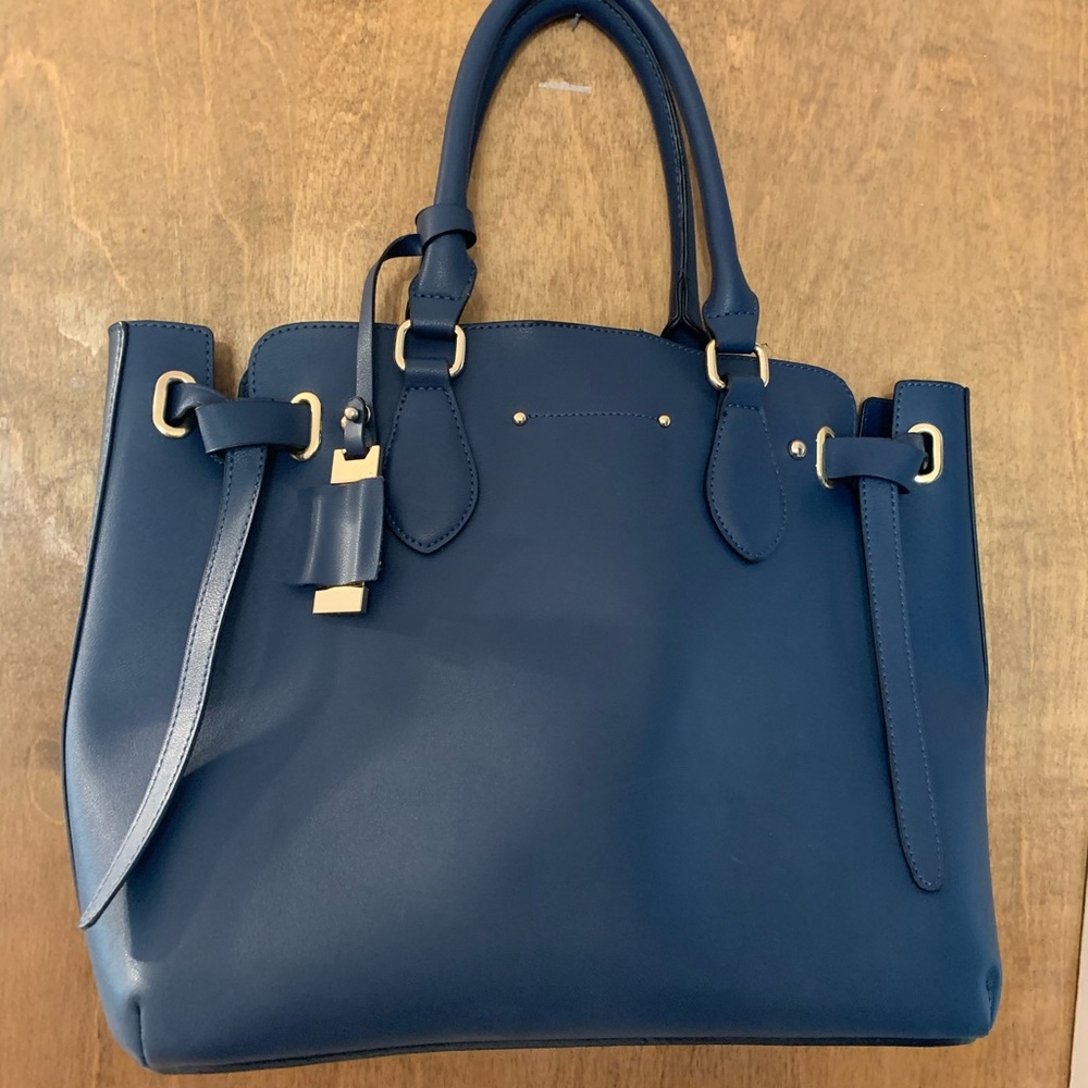 Gorgeous navy satchel style handbag with crossover